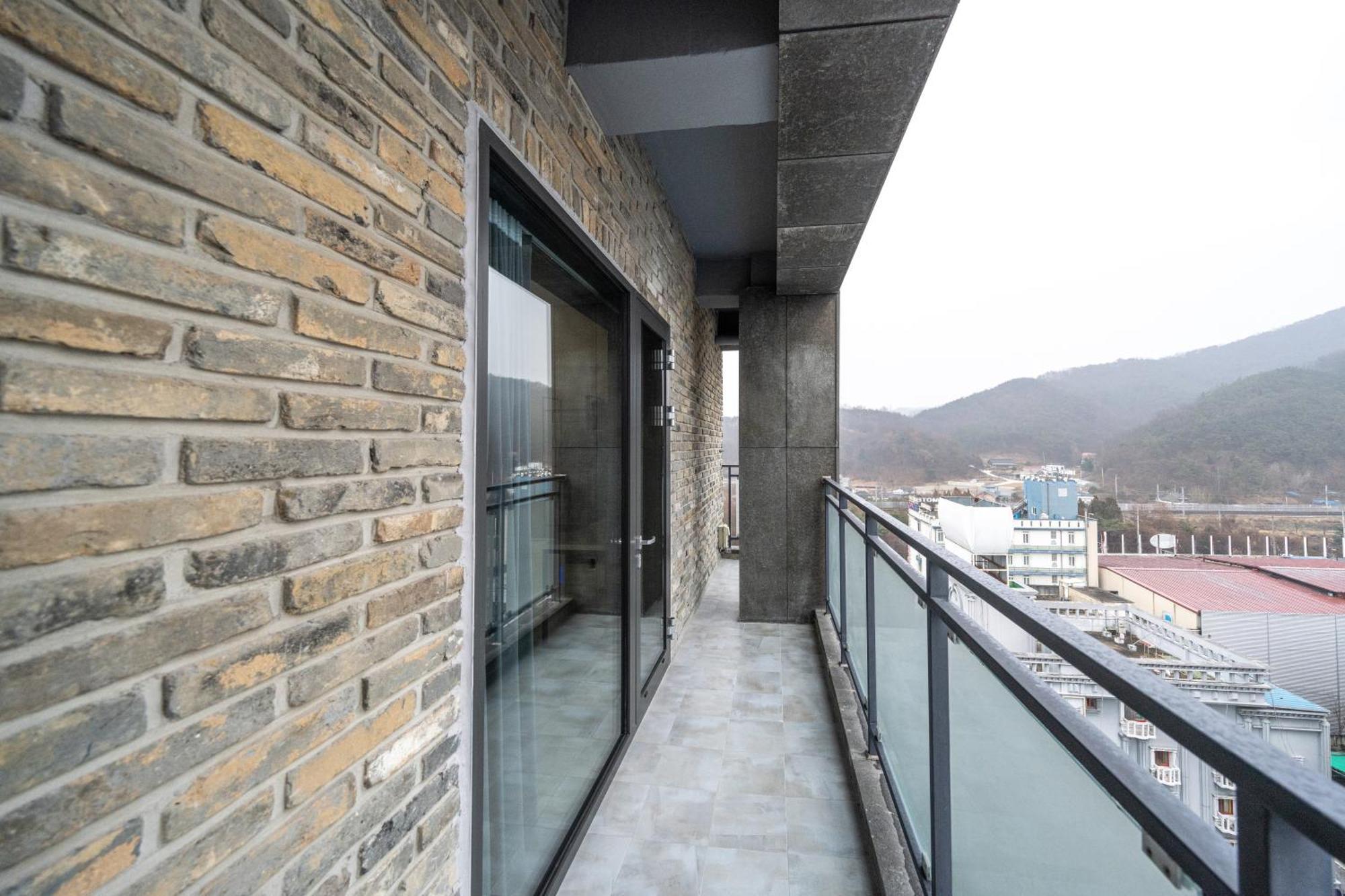Jeonju Jazz Around Hotel Zewnętrze zdjęcie