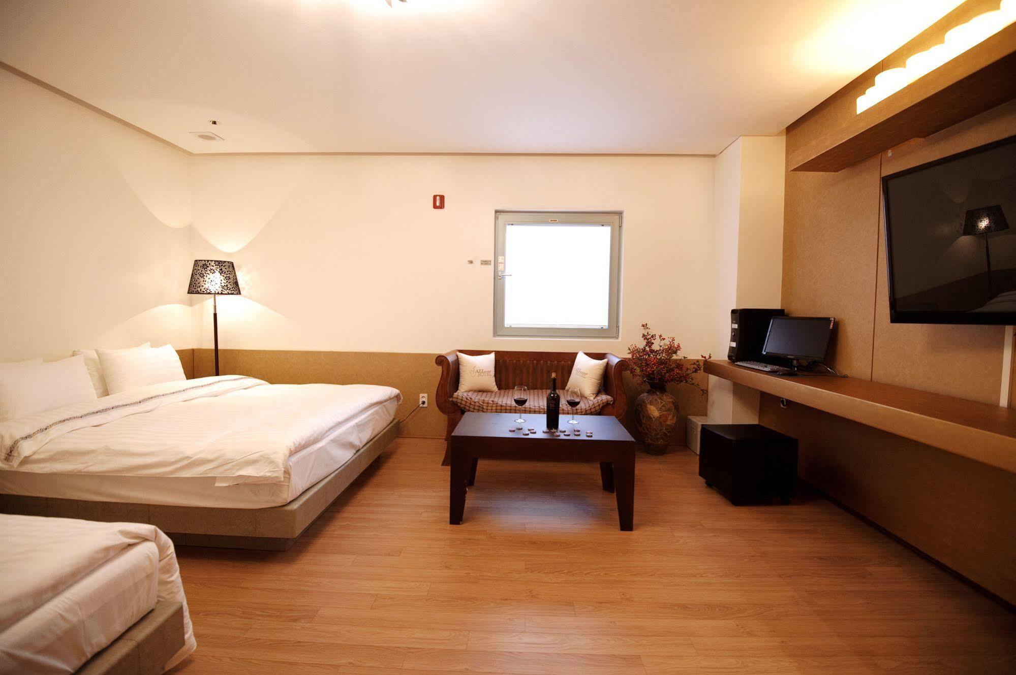 Jeonju Jazz Around Hotel Zewnętrze zdjęcie