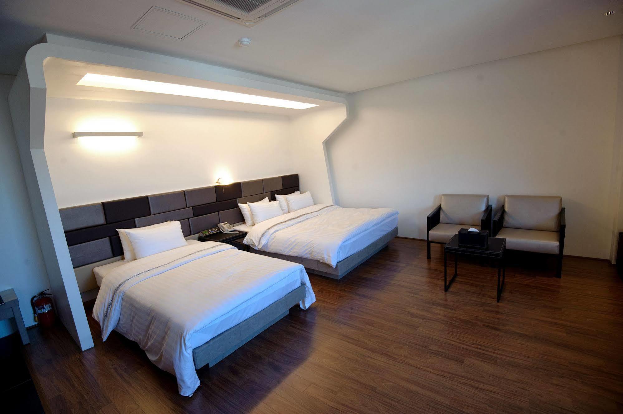 Jeonju Jazz Around Hotel Zewnętrze zdjęcie